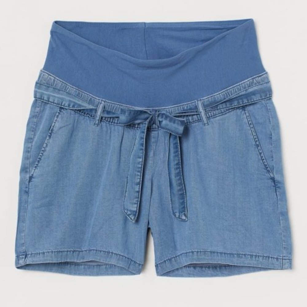 H&M Mama Maternity MAMA Light Wash Lyocell Blend Denim Jean Shorts Small